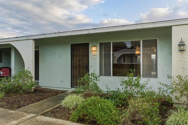 3592 Boussock Lane, Oceanside, CA 92057