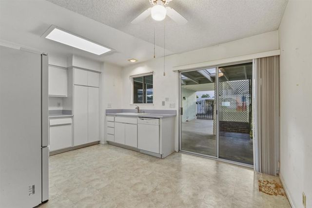 3592 Boussock Lane, Oceanside, CA 92057
