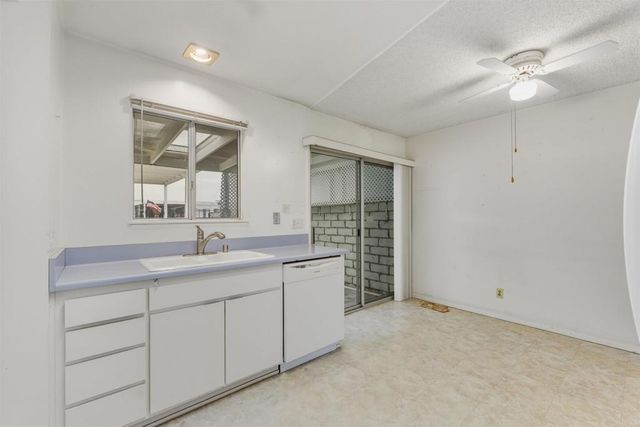3592 Boussock Lane, Oceanside, CA 92057