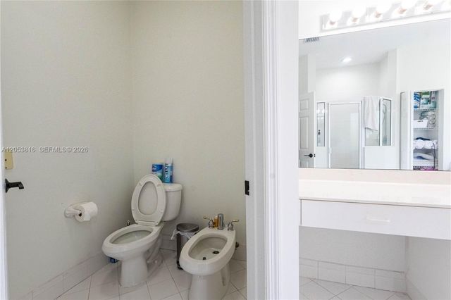 10873 NW 71st St, Doral, FL 33178