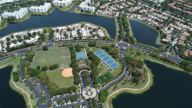10873 NW 71st St, Doral, FL 33178