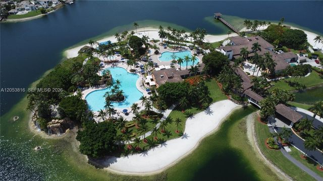 10873 NW 71st St, Doral, FL 33178