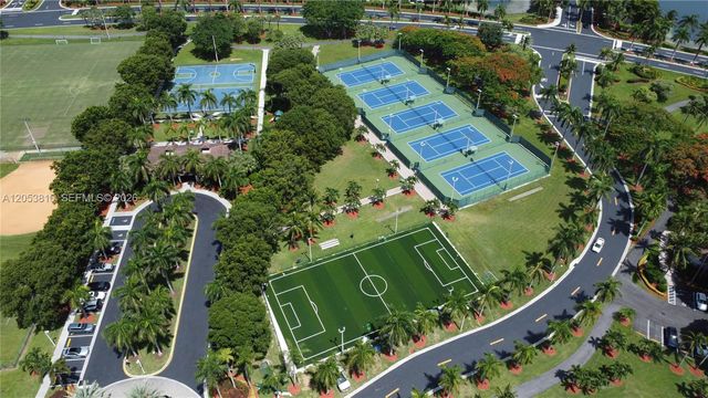 10873 NW 71st St, Doral, FL 33178