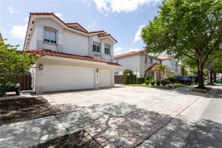 10873 NW 71st St, Doral, FL 33178