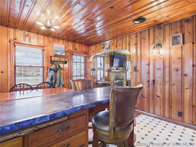 1738 Lynnwood Drive, New Albany, IN 47150