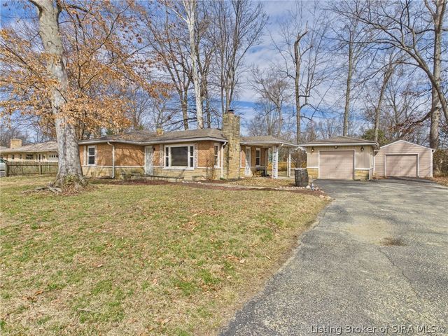 1738 Lynnwood Drive, New Albany, IN 47150