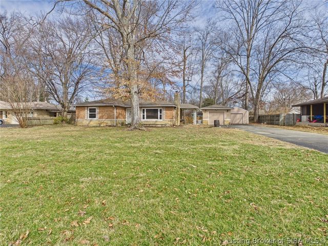 1738 Lynnwood Drive, New Albany, IN 47150