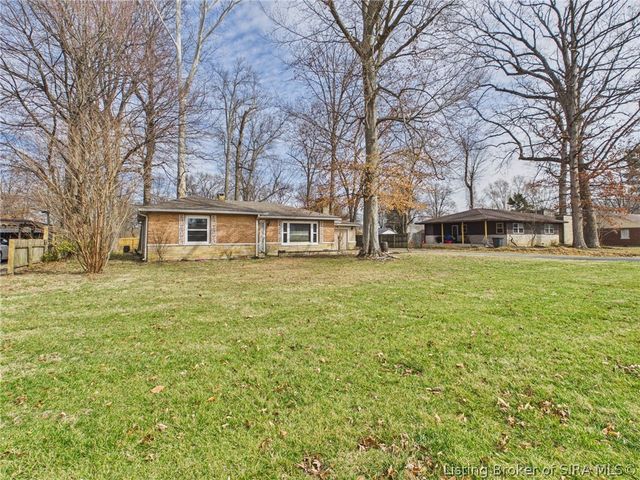 1738 Lynnwood Drive, New Albany, IN 47150