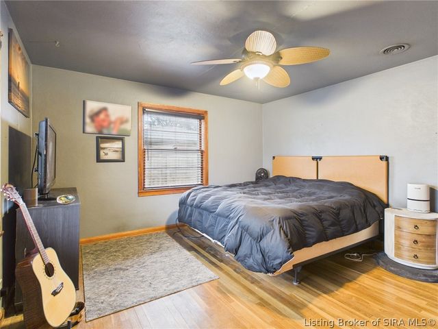 1738 Lynnwood Drive, New Albany, IN 47150