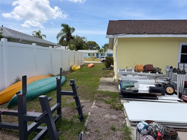 1500 ROSSANNE PLACE, Englewood, FL 34223