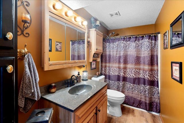 3488 Essen Road NE, Cambridge, MN 55008