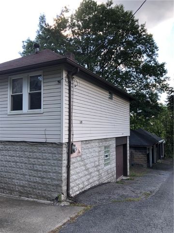 2225 Hampton St, Swissvale, PA 15218