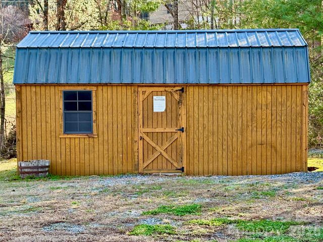 4366 Lynn Martin Lane, Lenoir, NC 28645