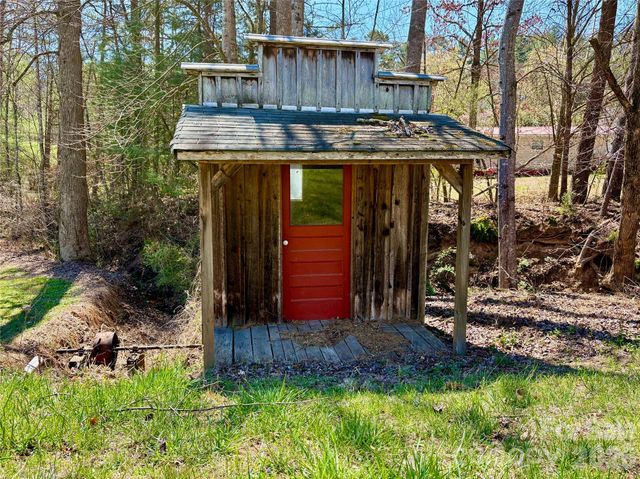 4366 Lynn Martin Lane, Lenoir, NC 28645