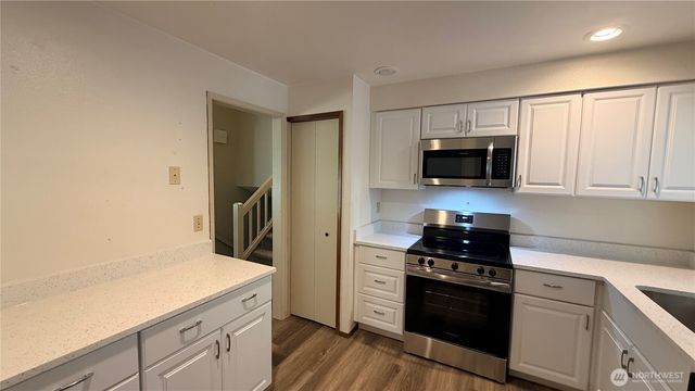 13807 173rd Avenue NE, Redmond, WA 98052