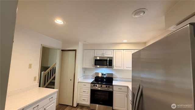 13807 173rd Avenue NE, Redmond, WA 98052