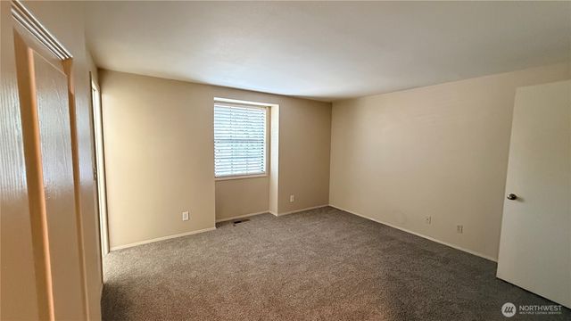 13807 173rd Avenue NE, Redmond, WA 98052