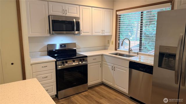 13807 173rd Avenue NE, Redmond, WA 98052