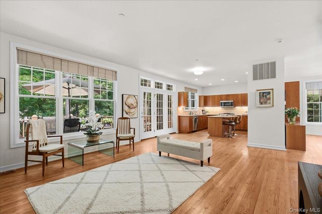 15 Old Town Crossing, Mount Kisco, NY 10549