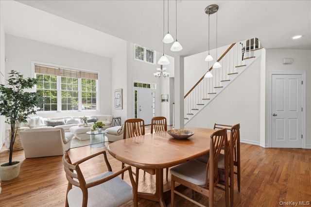 15 Old Town Crossing, Mount Kisco, NY 10549