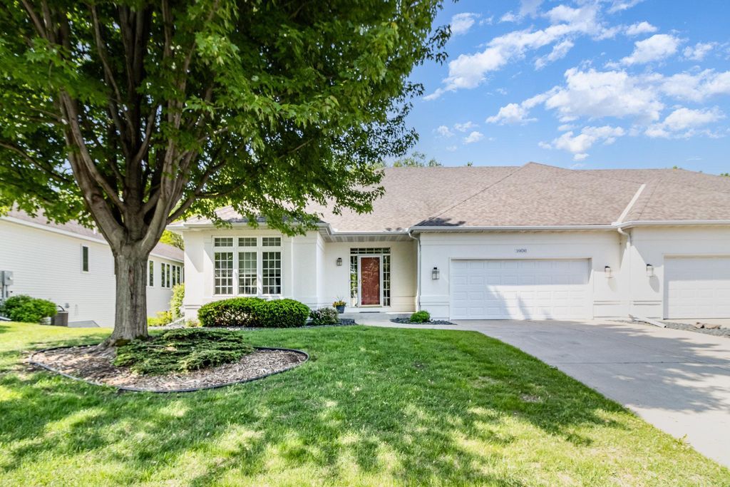 16630 Irwindale Way, Lakeville, MN 55044