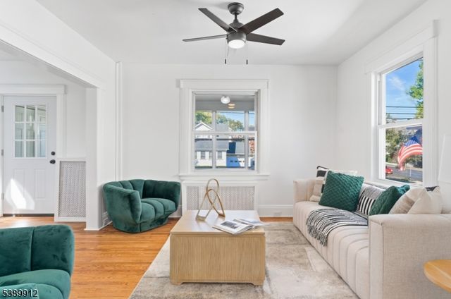 157 Demott Ave, Clifton City, NJ 07011