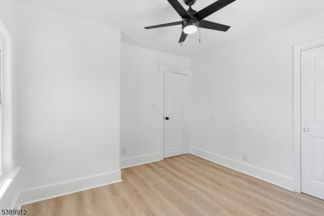 157 Demott Ave, Clifton City, NJ 07011