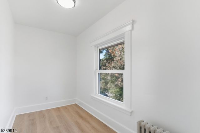 157 Demott Ave, Clifton City, NJ 07011