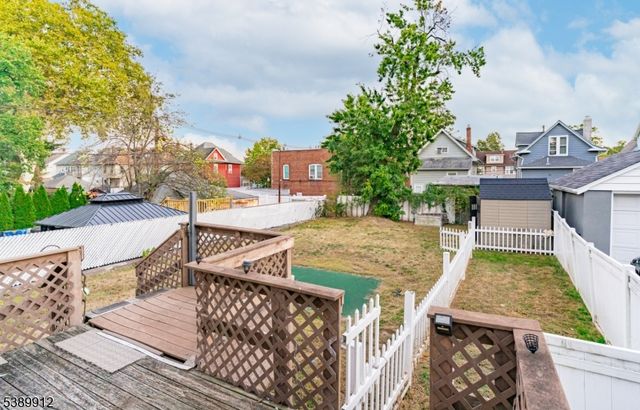 157 Demott Ave, Clifton City, NJ 07011