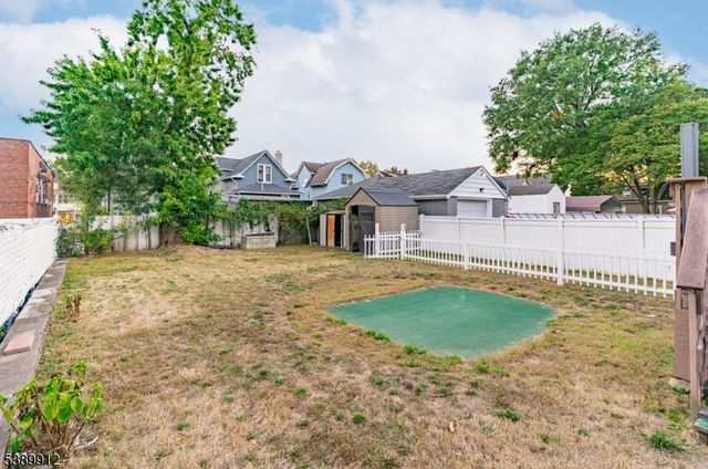 157 Demott Ave, Clifton City, NJ 07011