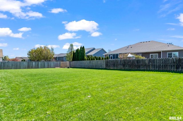 4604 Shalegh Avenue, Springfield, IL 62711