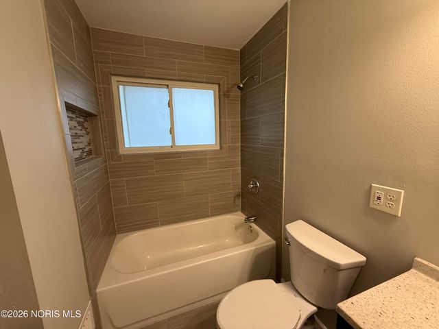 3234 Elmview Drive, Toledo, OH 43613