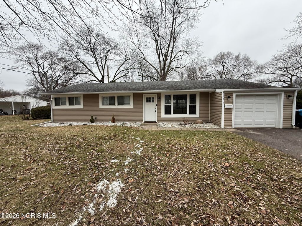 3234 Elmview Drive, Toledo, OH 43613