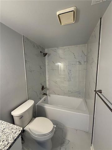 9539 21st Bay St Apt 205, Norfolk, VA 23518