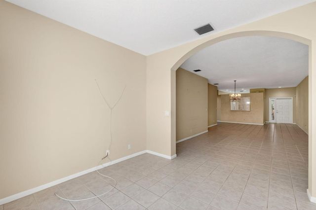 10641 Royal Caribbean Circle, Boynton Beach, FL 33437