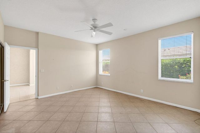 10641 Royal Caribbean Circle, Boynton Beach, FL 33437
