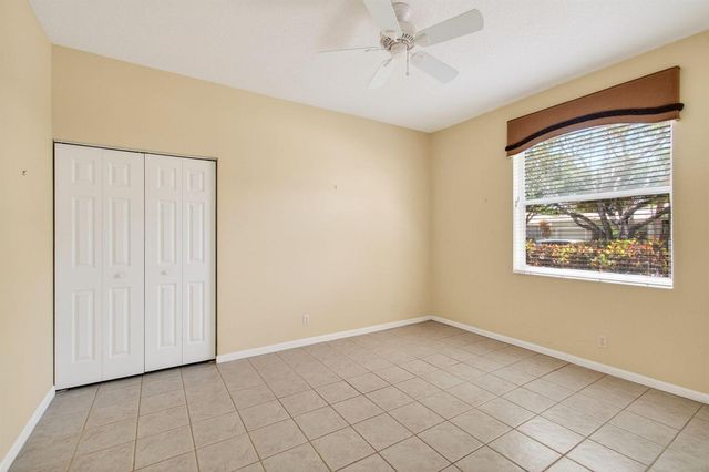 10641 Royal Caribbean Circle, Boynton Beach, FL 33437