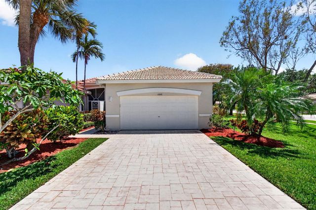 10641 Royal Caribbean Circle, Boynton Beach, FL 33437