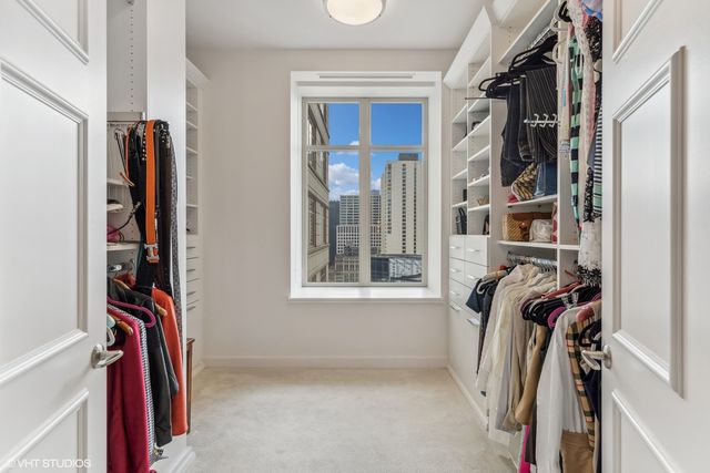 118 E Erie Street 27G, Chicago, IL 60611