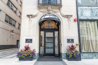 118 E Erie Street 27G, Chicago, IL 60611