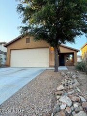 436 W Dawn Blossom Drive, Green Valley, AZ 85614