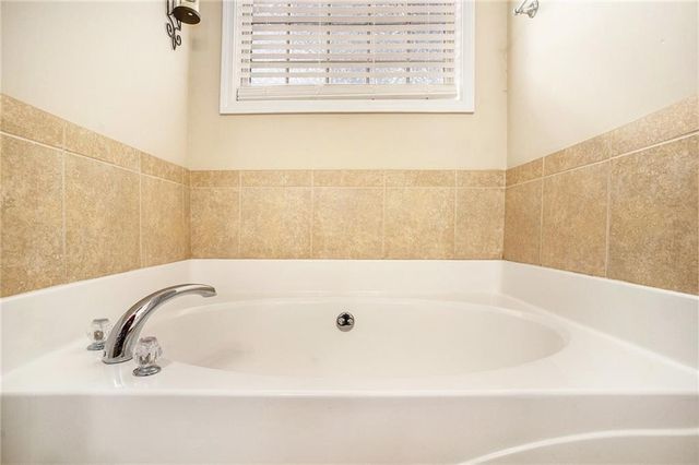 8000 Abington Drive, Locust Grove, GA 30248
