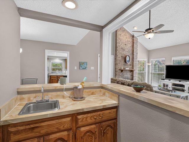 2107 Rose Cliff Lane, Carrollton, TX 75007