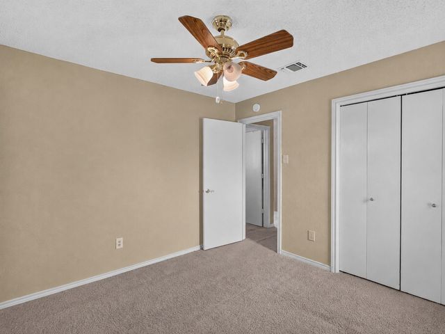 2107 Rose Cliff Lane, Carrollton, TX 75007
