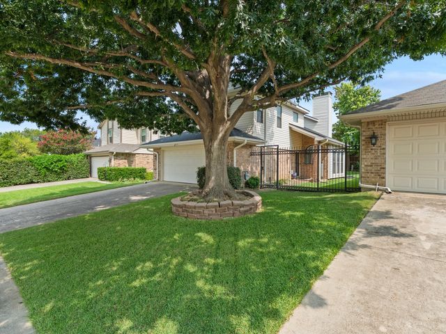 2107 Rose Cliff Lane, Carrollton, TX 75007