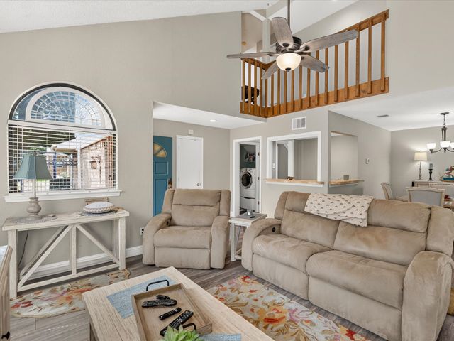 2107 Rose Cliff Lane, Carrollton, TX 75007