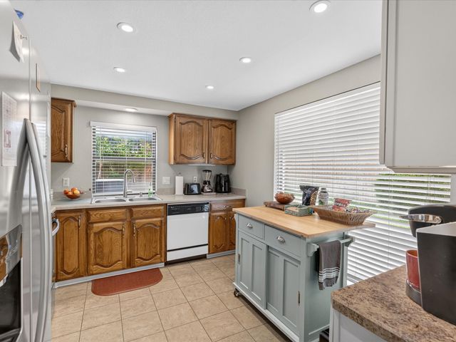 2107 Rose Cliff Lane, Carrollton, TX 75007