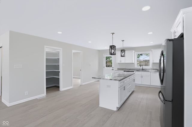 109 W Johnson Street, Fairland, IN 46126