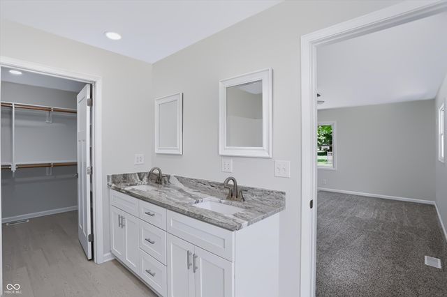 109 W Johnson Street, Fairland, IN 46126