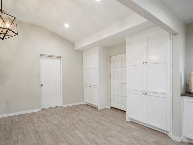 1101 Tedford Way, Nichols Hills, OK 73116